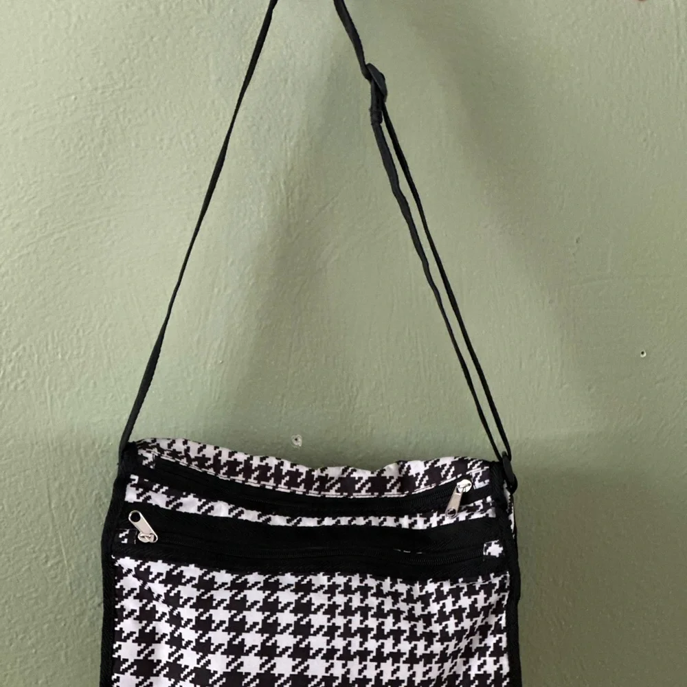 Crossbody, Black & White checked, Accessories Cloth Handbag. - Picture 2 of 6